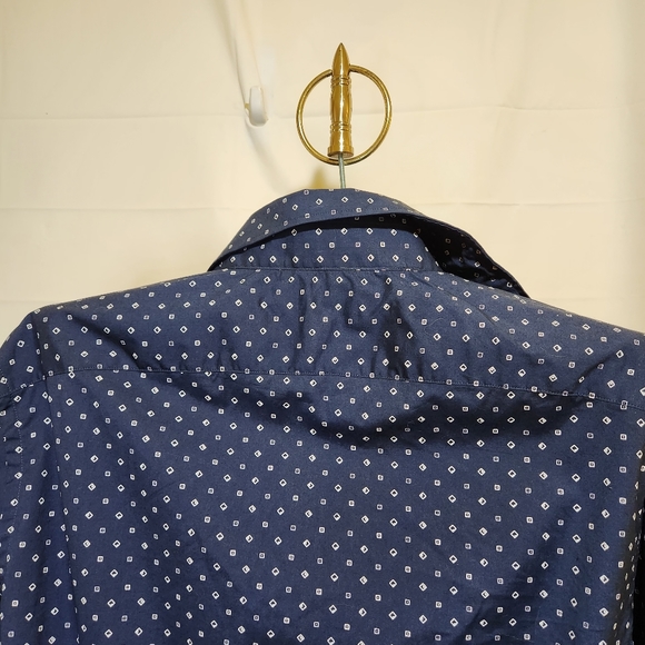 Drak Blue Box print Banana Republic Gran Fit Dress Shirt size: M - Picture 8 of 12